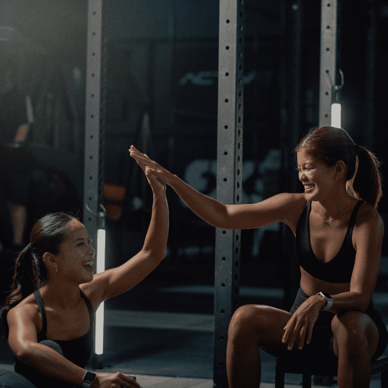 Image of gym staff fostering a welcoming gym community